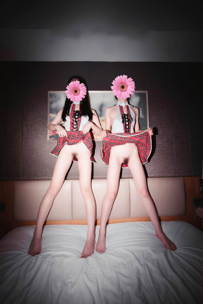 双飞两位骨感双胞胎解馋