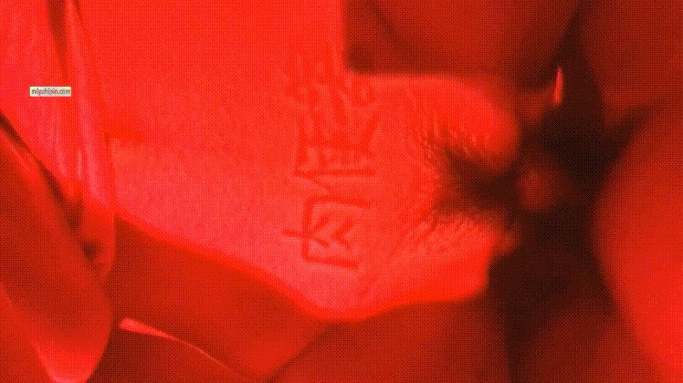 安徽某职业技术学院校内小情侣露脸自拍性爱视图流出~年轻人玩的激情SM轻调