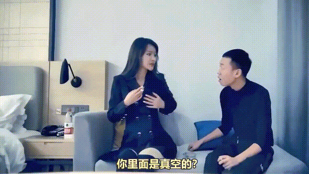 超极品小姐姐被财阀包养 太嫩也没被操过几次，这个姿势还不太熟练的小狗只能尽力扶着窗边撅着屁股被后入