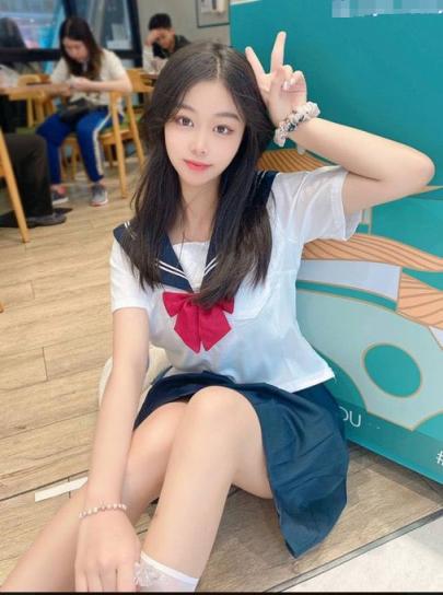 校服学妹 花季美少女 双马尾 校服 重点中学三重buff