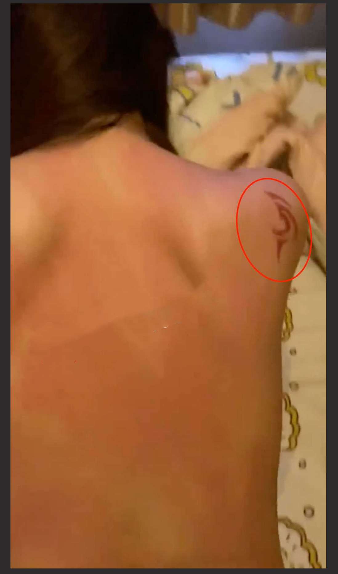 『河南媚黑女 一女战群狼』河南女孩 陈甜 极度媚黑 一人大战多条黑吊 甘愿成为黑人肉便器 视频曝光