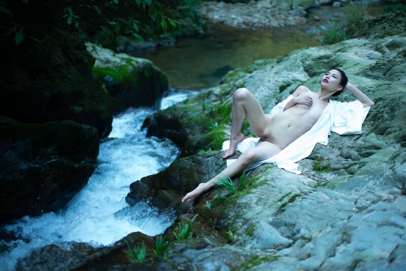 曾经红极一时的网红反差婊【王竹子】私拍视图，个人SM经验给字母圈新人答疑解惑SM教学福利