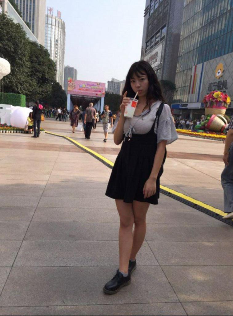 重庆师范大学 大二学妹「李萌萌」乖乖女也有叛逆期 被刚交的男友拍摄不雅视频上传网络博出名