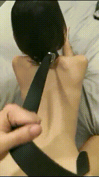 黑丝工作服销魂诱惑 你们对黑丝有没有抵抗力呢？