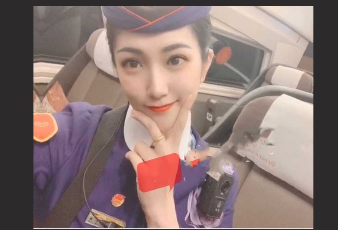 淄博高颜值高铁乘务员【梁靖】途中跟陌生男子约炮 半路在济南下车直接开房大玩野炮