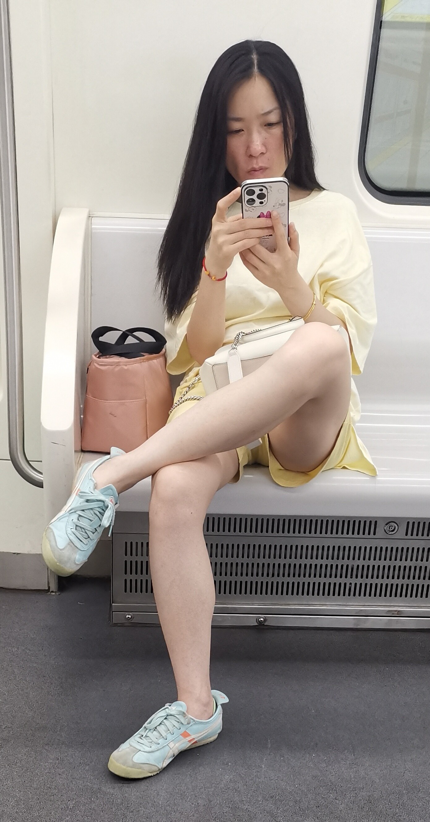 上班路上看看妞儿