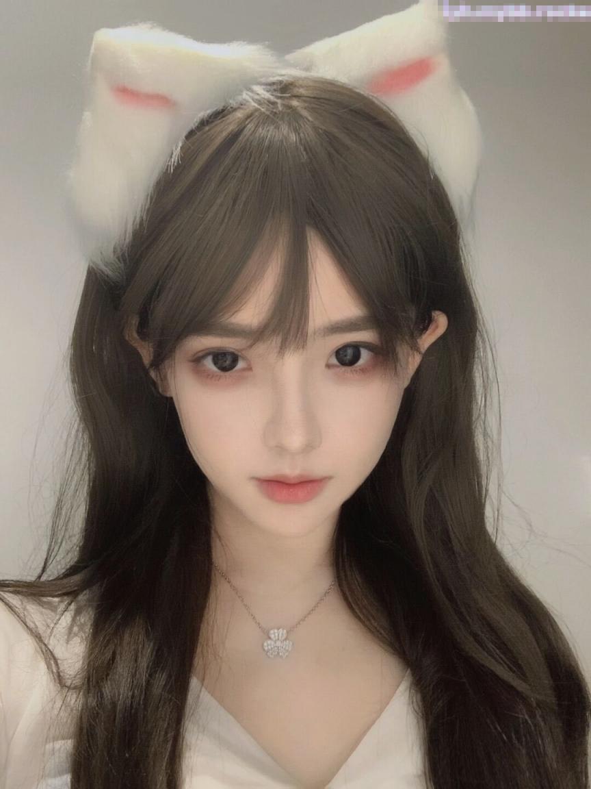 00后嫩到出水的学妹 深圳校服加双马尾