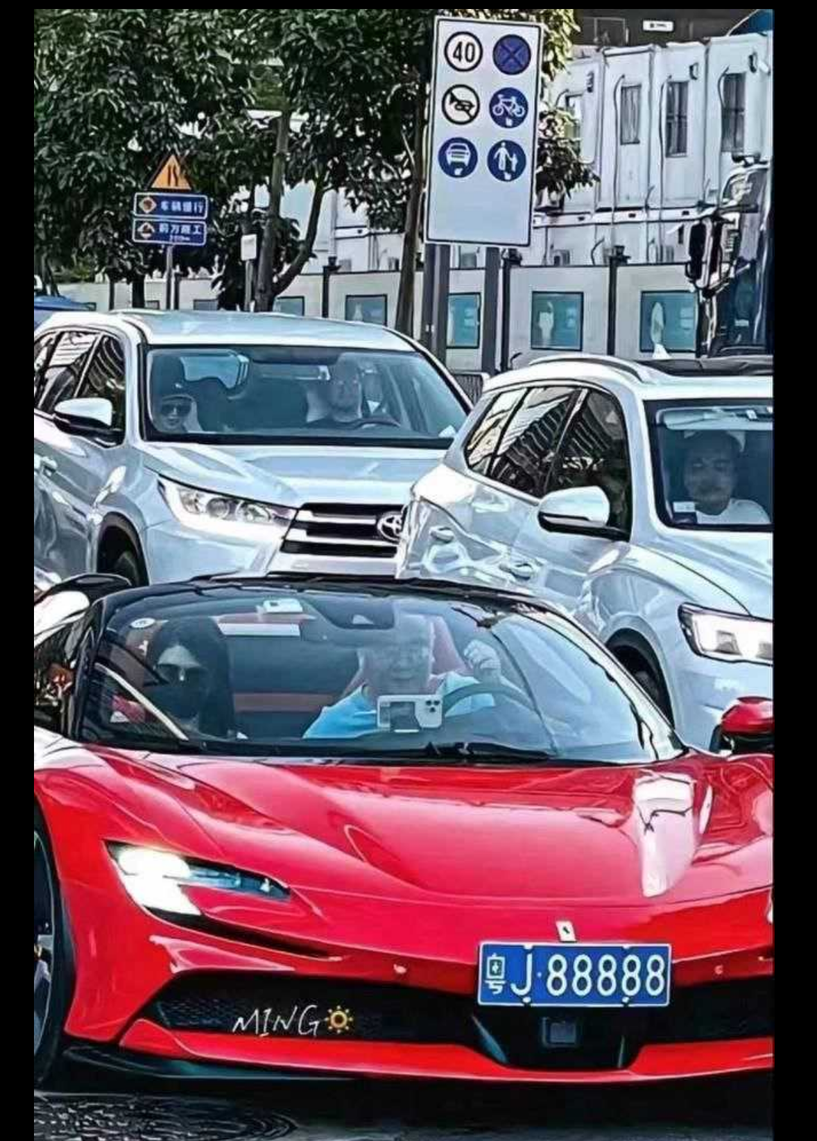 深圳偶遇江门大冶摩托车老板 老大爷开法拉利兜风副驾美女被扒！网传两人已领证并爆出性爱视频！