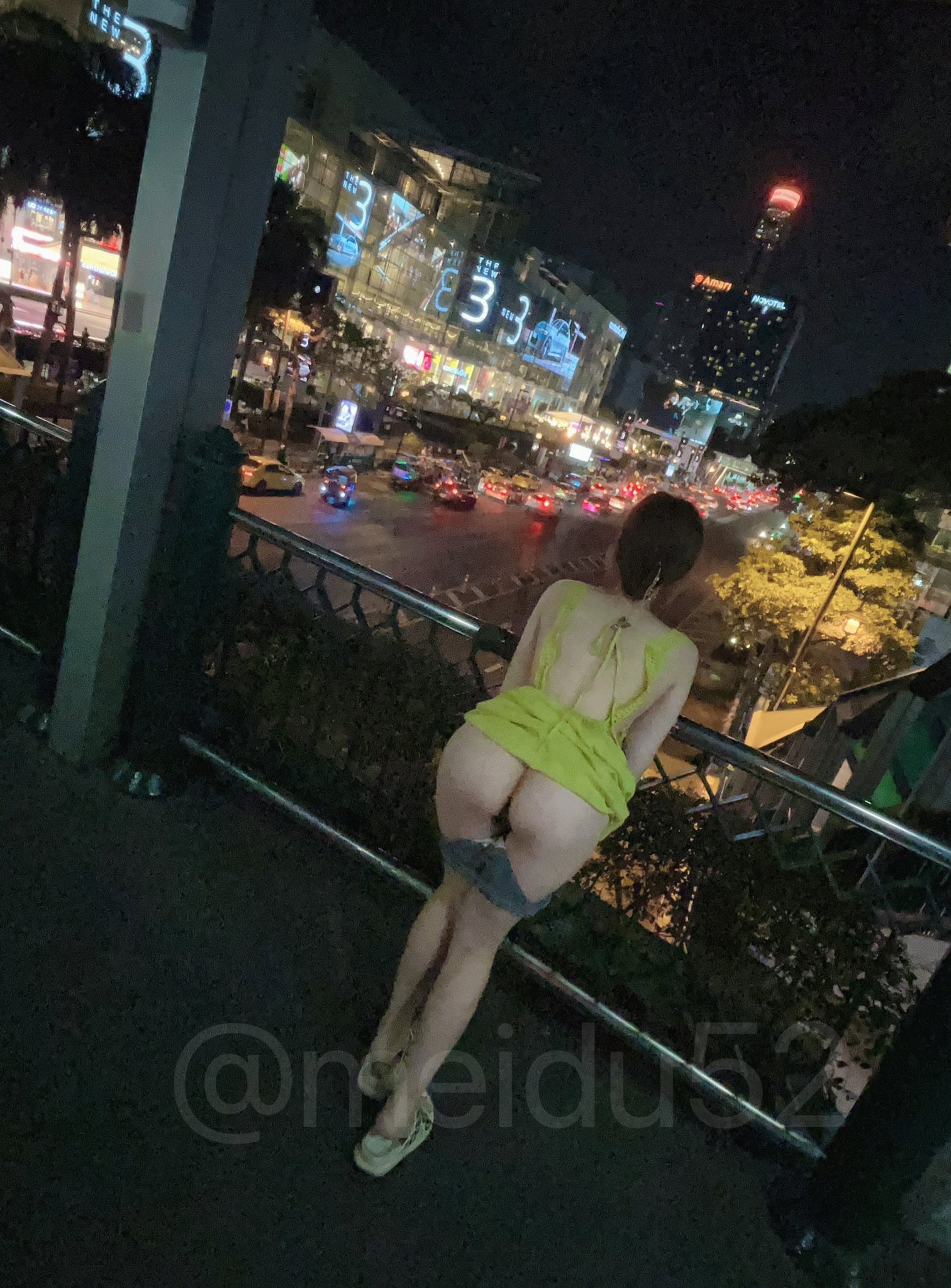 宝藏博主美杜莎❤️长腿丝袜女神｜绿帽满足，多人刺激调教｜记录女神女友被别人玩弄过程