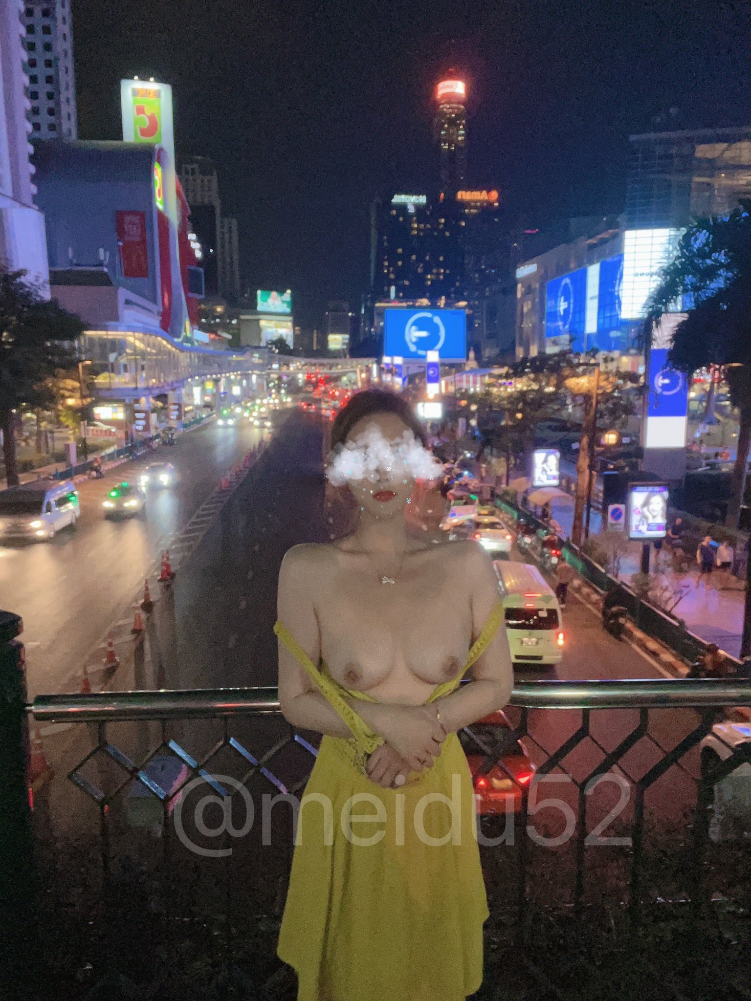 宝藏博主美杜莎❤️长腿丝袜女神｜绿帽满足，多人刺激调教｜记录女神女友被别人玩弄过程