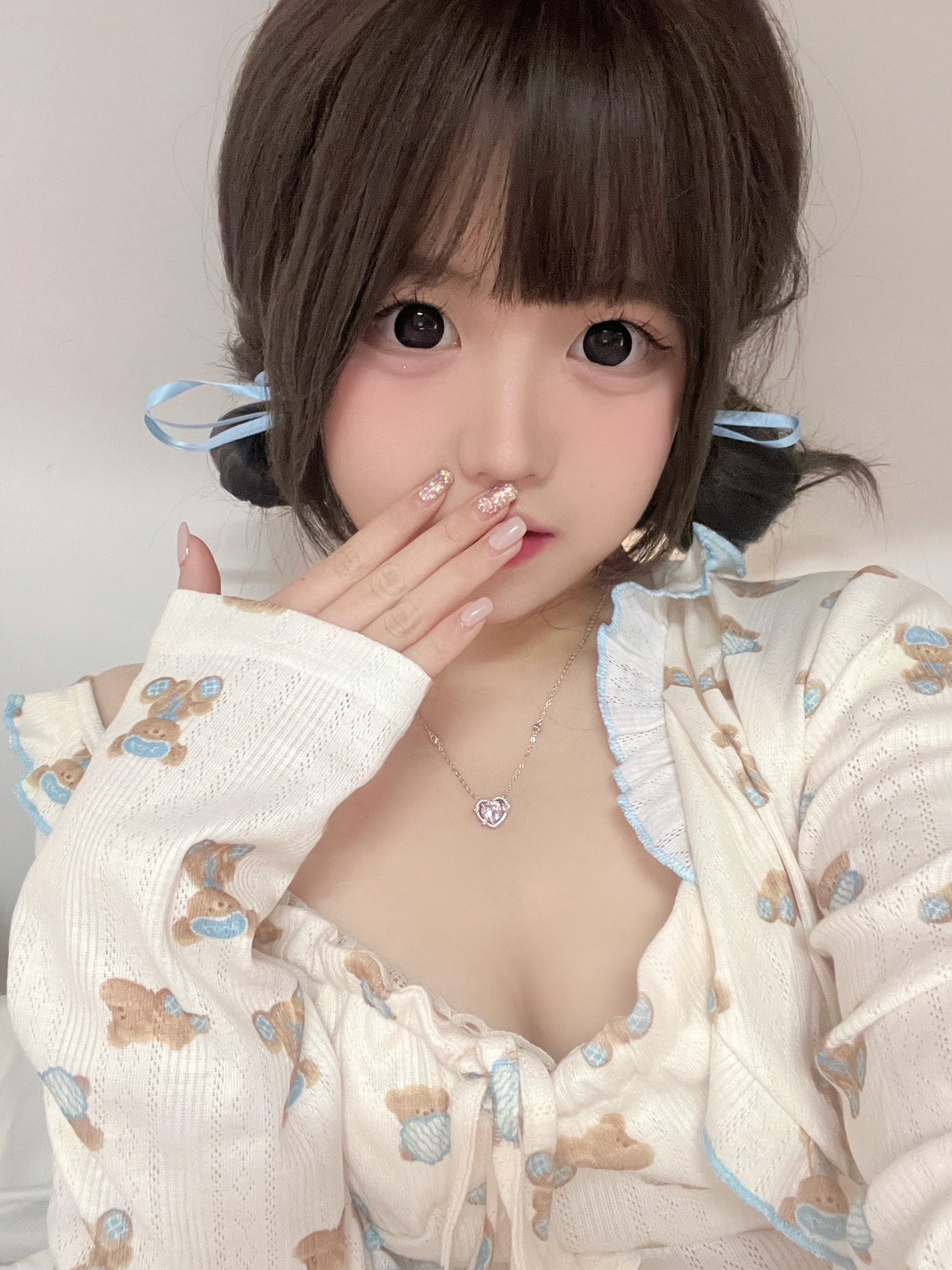 极品大长腿美少女 主打一个清纯 娇小身材,紧实饱满 活力四射 无套中出内射!一逼白浆!