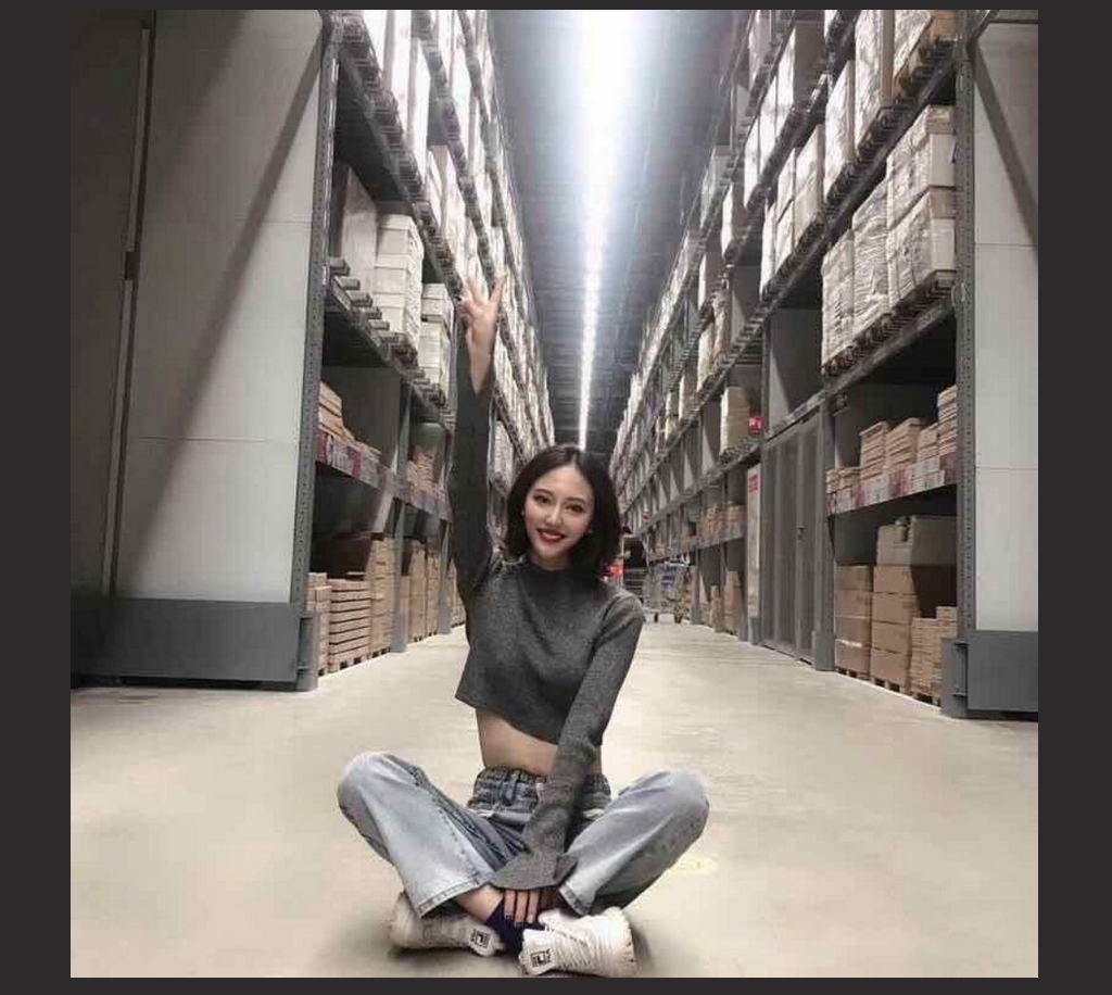 常州仓库黑丝女总管不雅视频流出