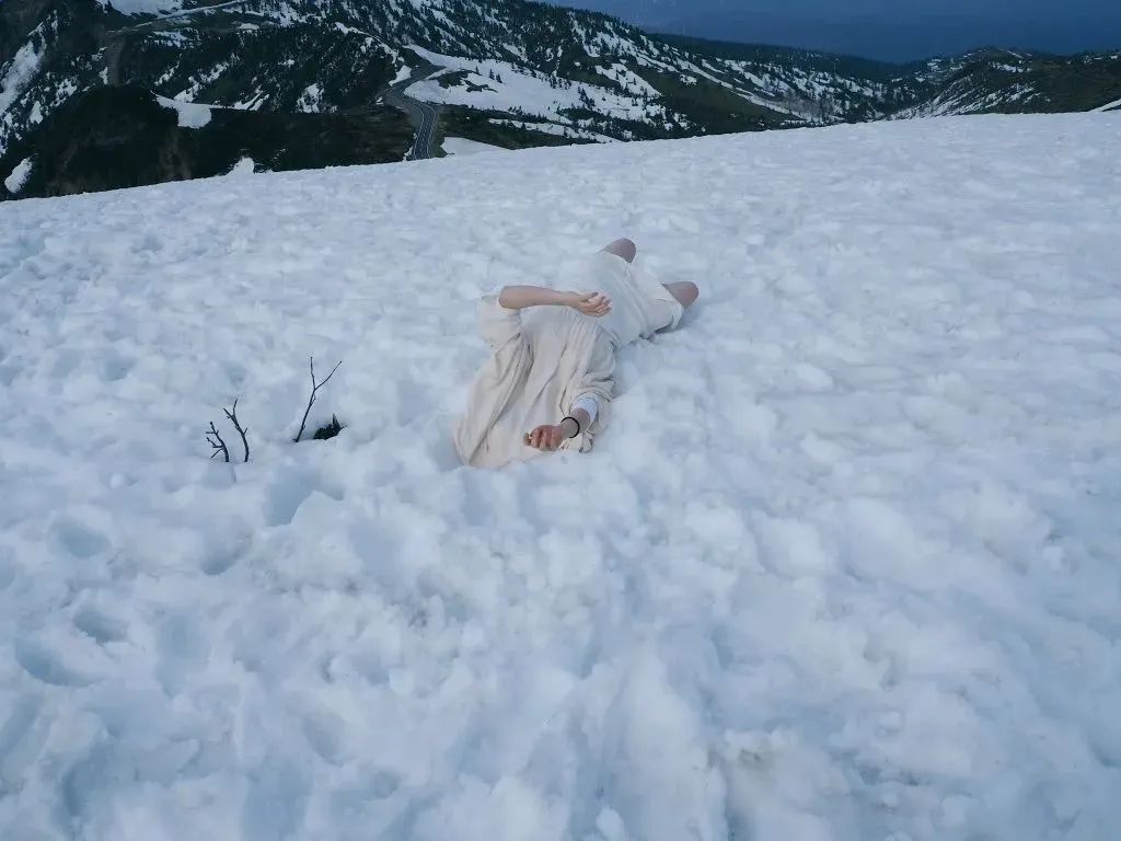 日本の小护士の死亡尸体のavi