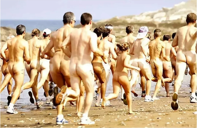 全球最大的裸体小镇，所有男女都禁止穿衣服，违者坐牢罚款！