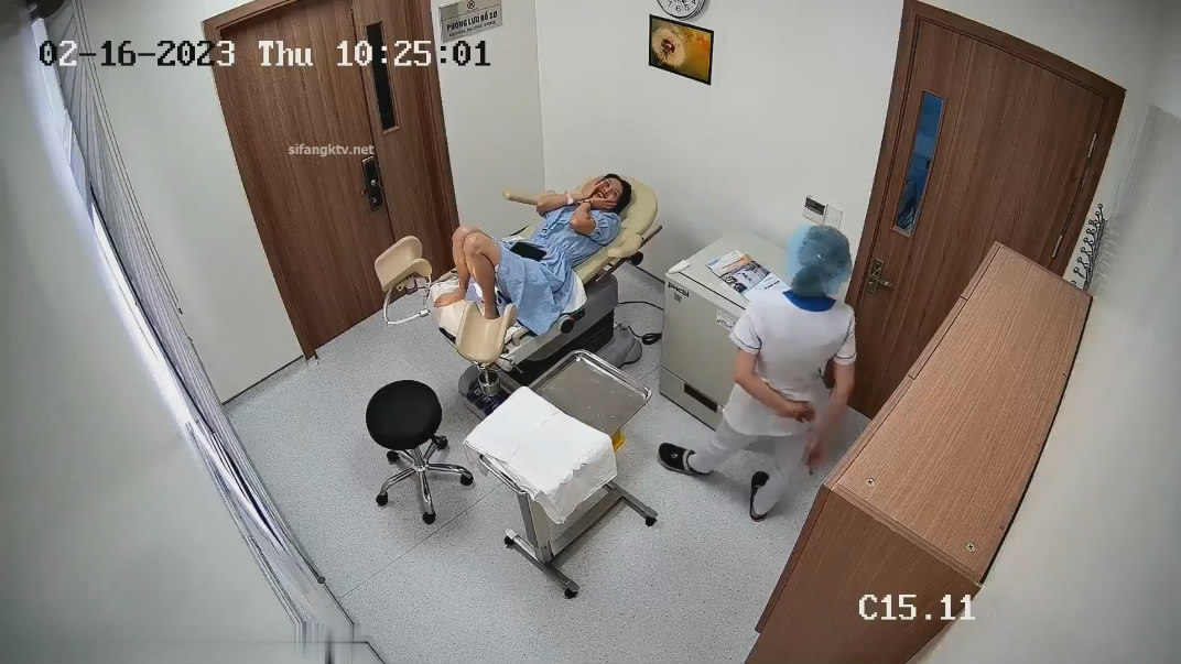 医院妇科检查科摄像头偷拍 几个做阴道检查的年轻美眉