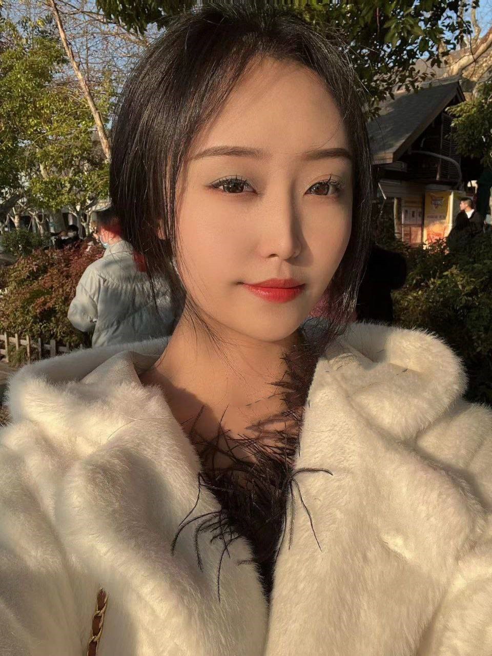 重庆巴南区 某公立幼儿园 幼师杨柯洁 私下是个淫荡母狗