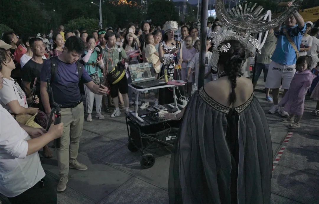 贵州村超300亿流量，底层主播一个月只赚30元