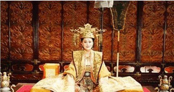 她不是武则天，却临朝13年，荒淫无度，毒死儿子，被扔进黄河溺死
