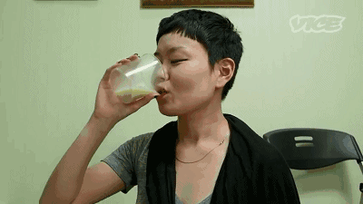 她为了吃口“屎”，专门跑到了韩国