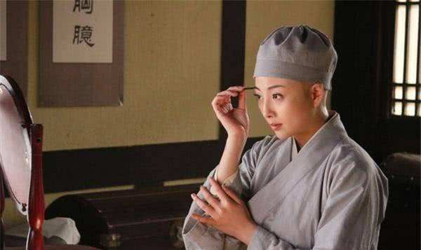 她不是武则天，却临朝13年，荒淫无度，毒死儿子，被扔进黄河溺死