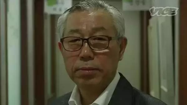 她为了吃口“屎”，专门跑到了韩国