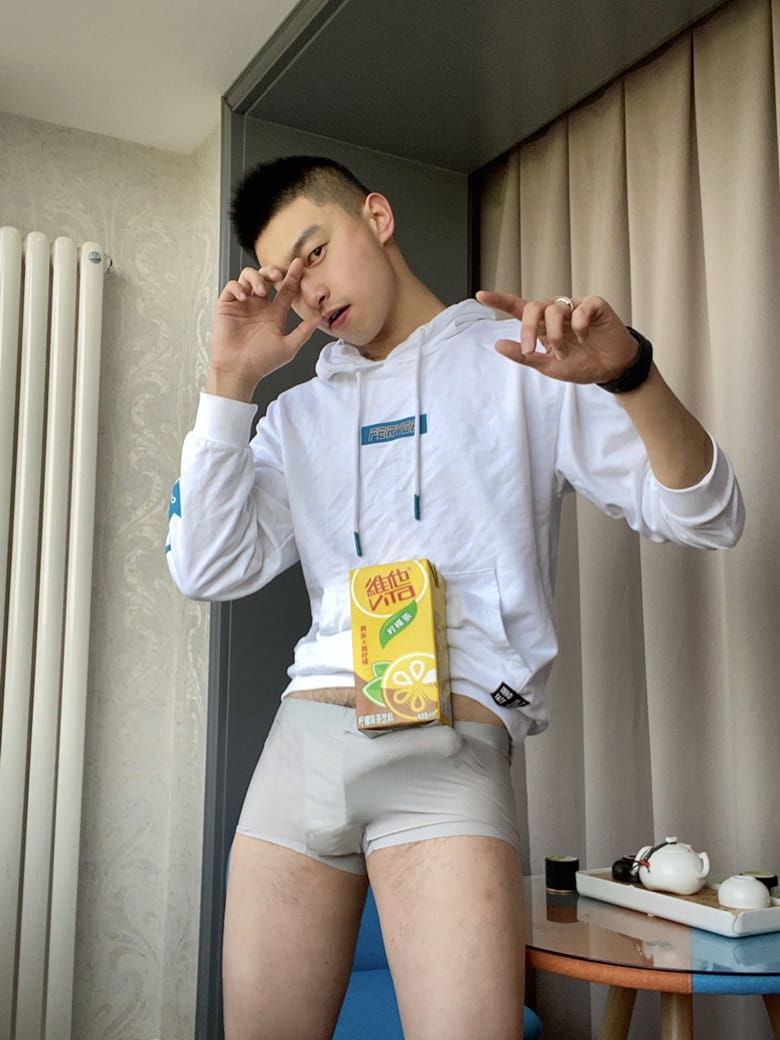 以责人之心责己则撸过，以恕己之心恕人则拳交