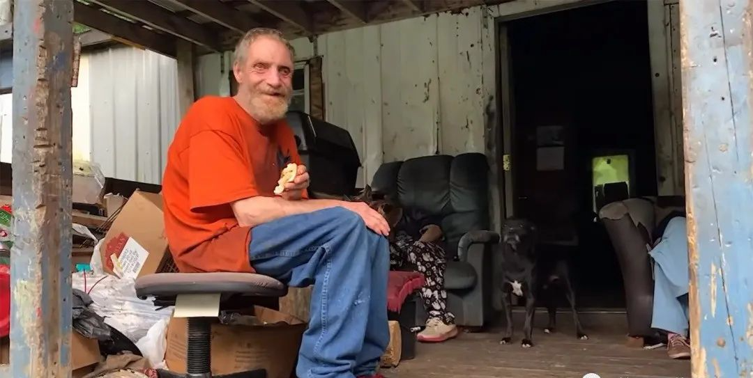 美国最恐怖乱伦家族：面部畸形，只会犬吠，后代连环死亡，15个后代只剩6人