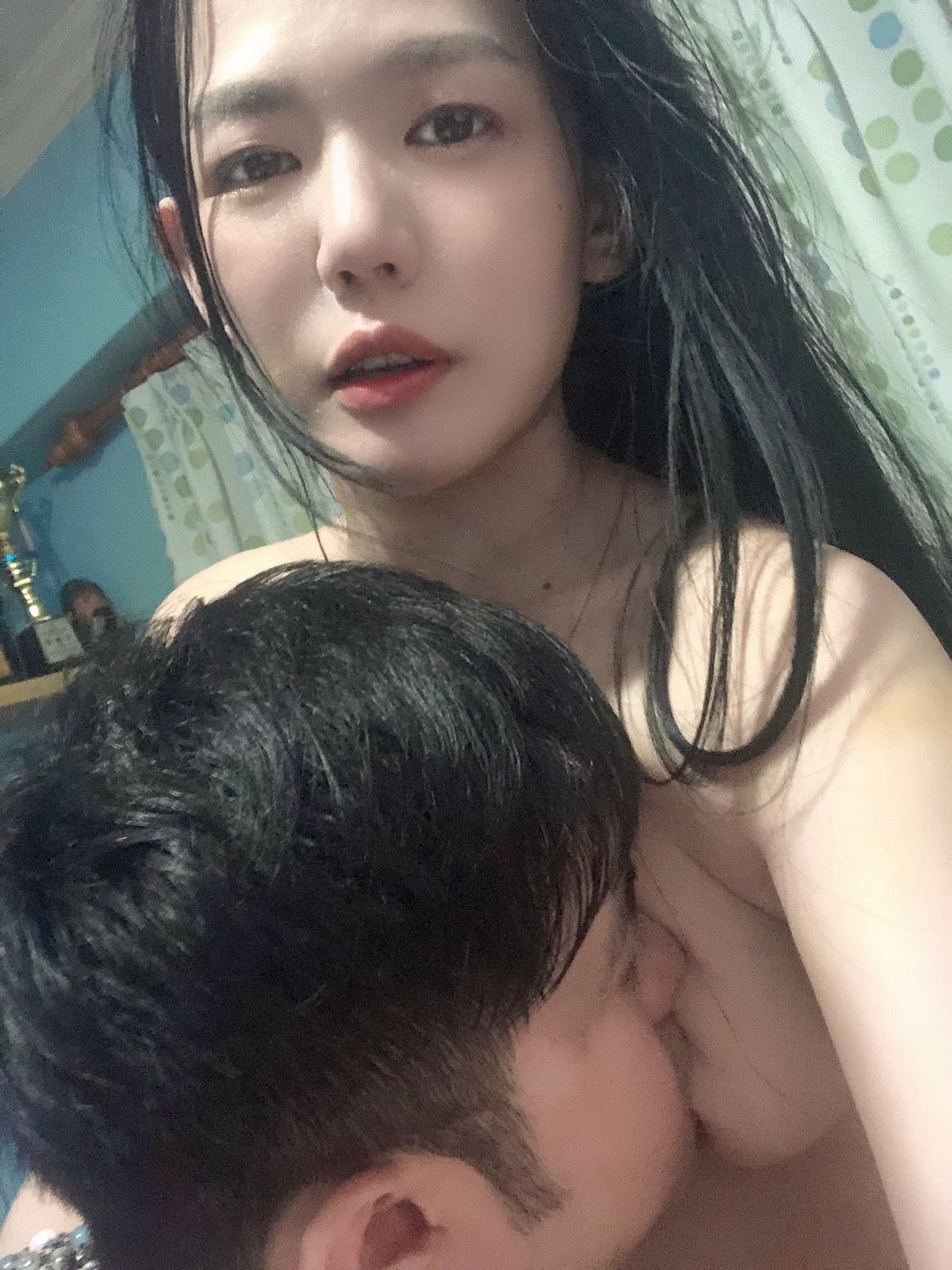 精虫上脑捐魂骨，拔屌无情真男人；若是梦里温柔乡，不负今世好风光