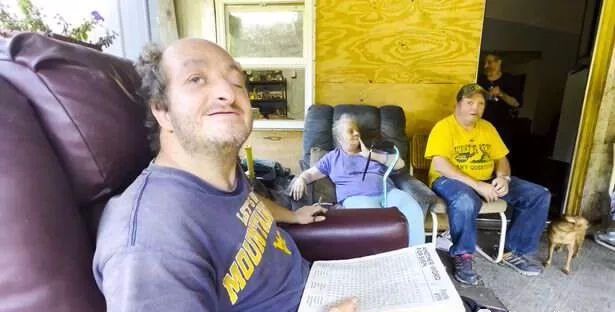 美国最恐怖乱伦家族：面部畸形，只会犬吠，后代连环死亡，15个后代只剩6人