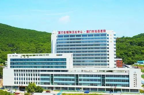 毁三观！女子体检被医生吮吸胸部...