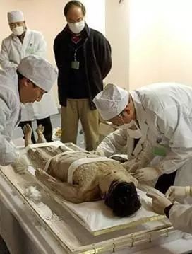 尸毒有多恐怖？看看马王堆“辛追夫人”墓就知道了…