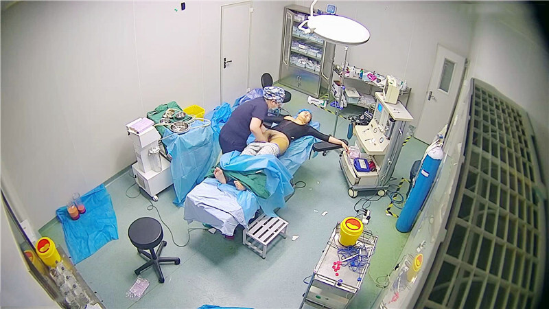 医疗美容中心破解偷窥做全身抽脂的少妇⭐过程感觉挺吓人的