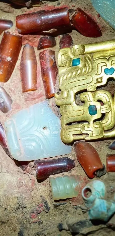 海昏侯墓出土的肛塞，网友：又长见识了...