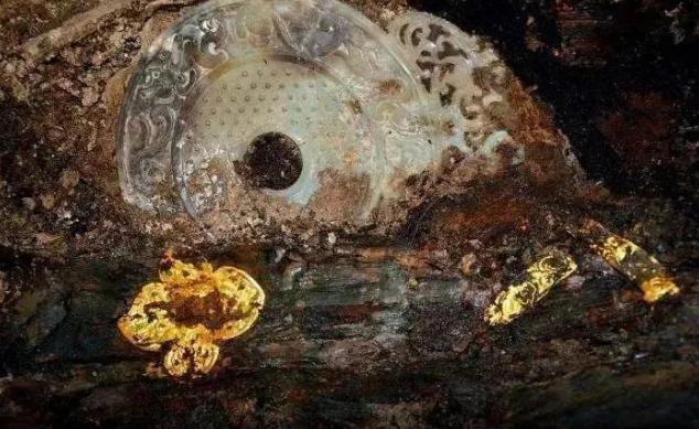 海昏侯墓出土的肛塞，网友：又长见识了...