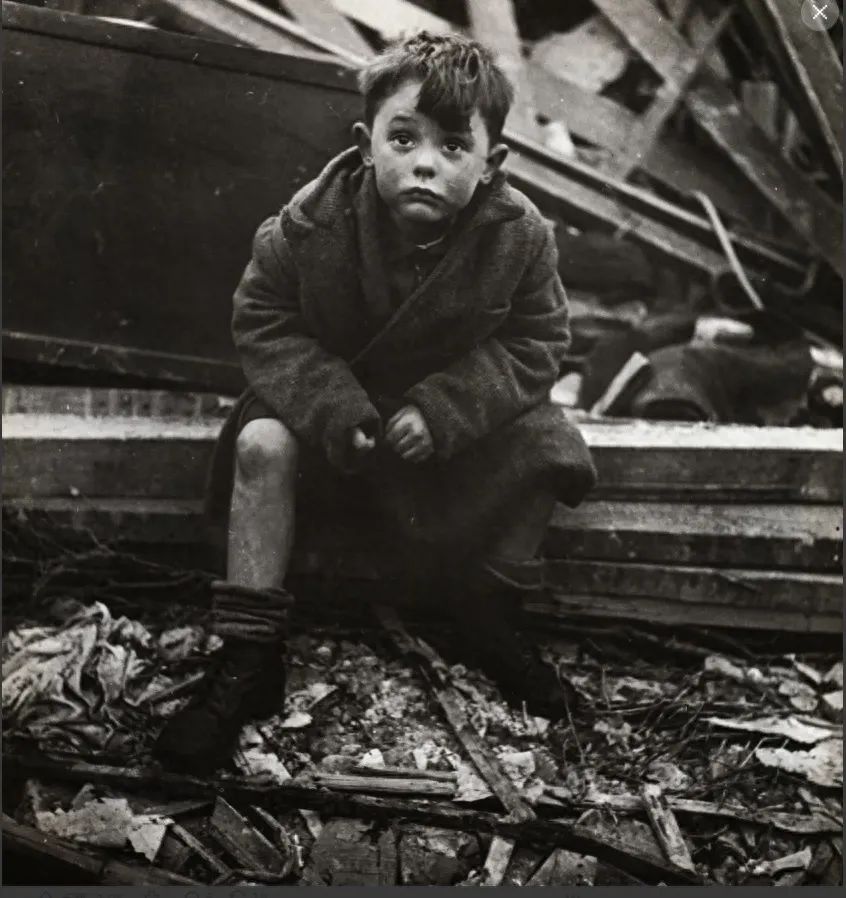 32张难得一见的罕见图片，真实到恐怖，富士山下的东京