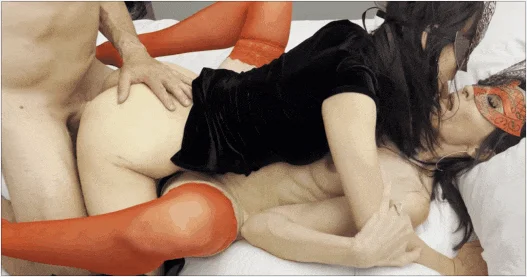 媚洋骚婊『蜜雪儿』广东熟女与黑人白人群P淫乱✨淫浪骚货喜欢黑屌群交内射又骚又贱