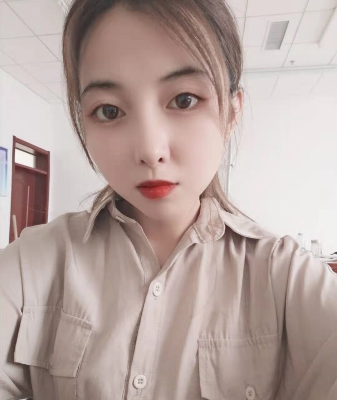 福州超反差初中女老S家中和光头情人啪啪流出