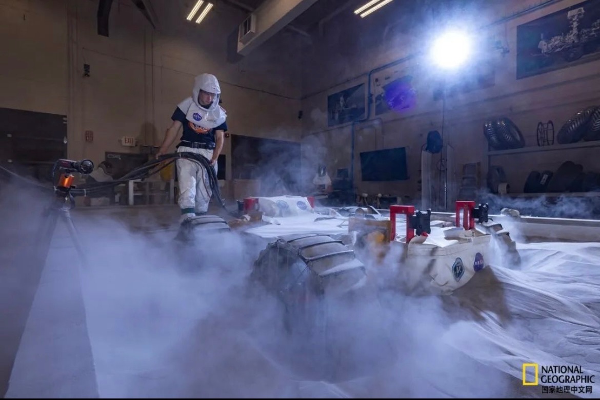 兔子还没找到，但广寒宫会来一条蛇