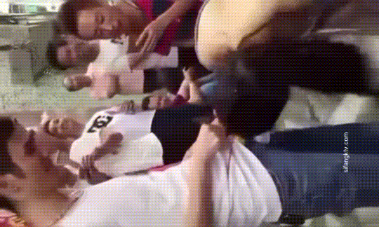 【经典婚闹】新婚闹洞房 恶搞新娘、伴娘 花样多玩的疯