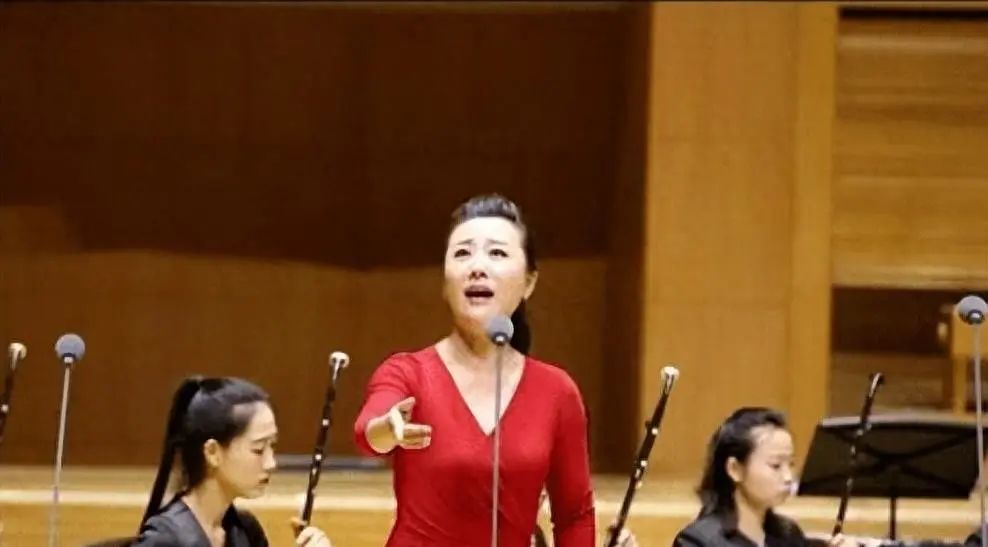 川音“淫魔”校长，88名女音乐教师，霸占87人！细节揭露，网友：太猥琐！