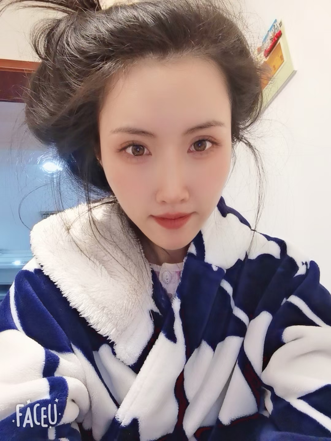 伊人又瘦又骚,只不过年龄大了点