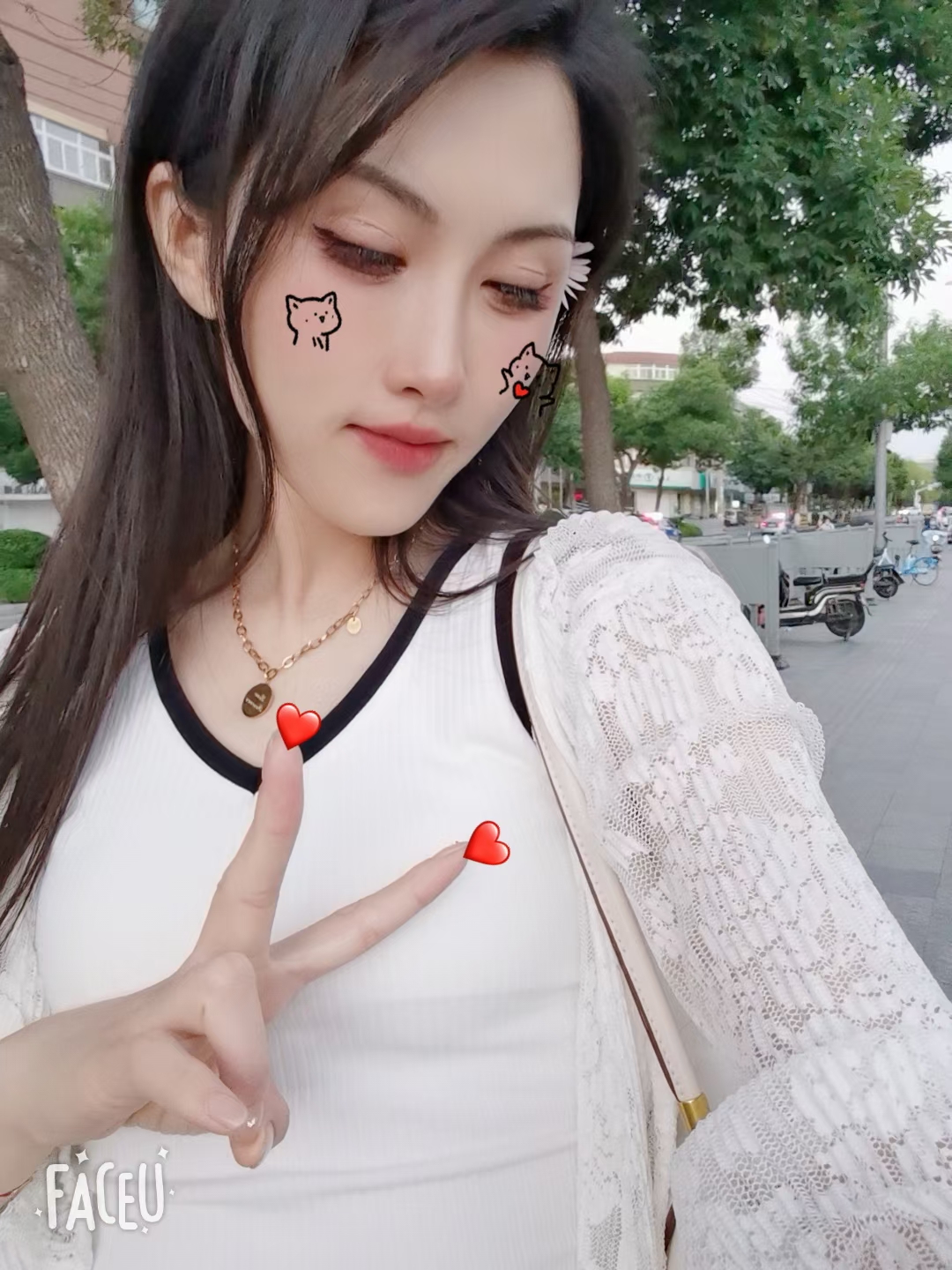 伊人又瘦又骚,只不过年龄大了点