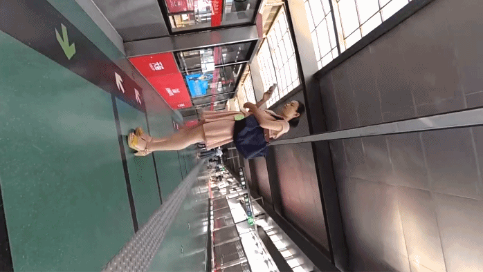 北京地铁商圈CD系列 夏日都是清凉裙装抄底真方便