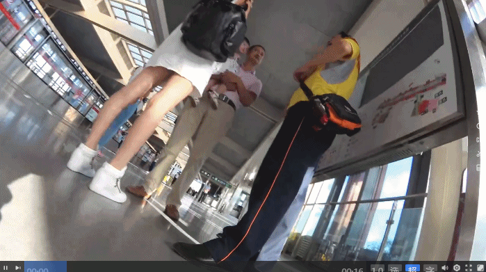 北京地铁商圈CD系列 掀裙被小姐姐发现差点被打手 大神不怕还继续拍