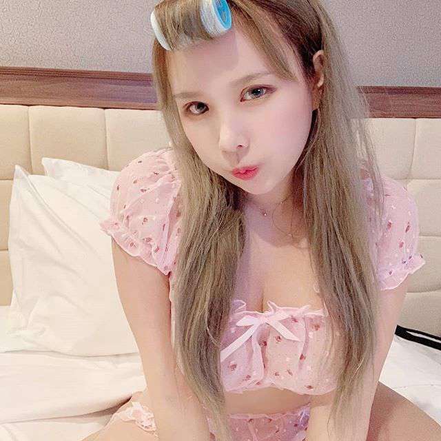 歹徒瞄上了开宝马的女民警-【2023年11月最新】