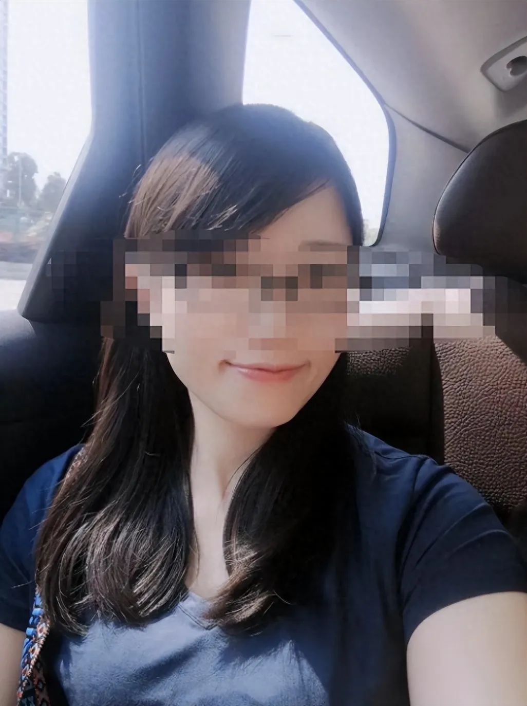 7名美艳少妇，为何心甘情愿倒贴秃头大爷，警方调查事件不简单