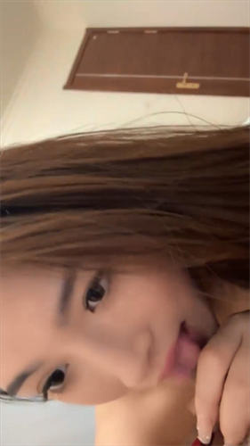 今年下海最美御姐之一【仙女】无节制的无套啪啪 男的鸡巴太小 要虚脱，御姐修长的美腿玉足和蜜臀，太吸睛