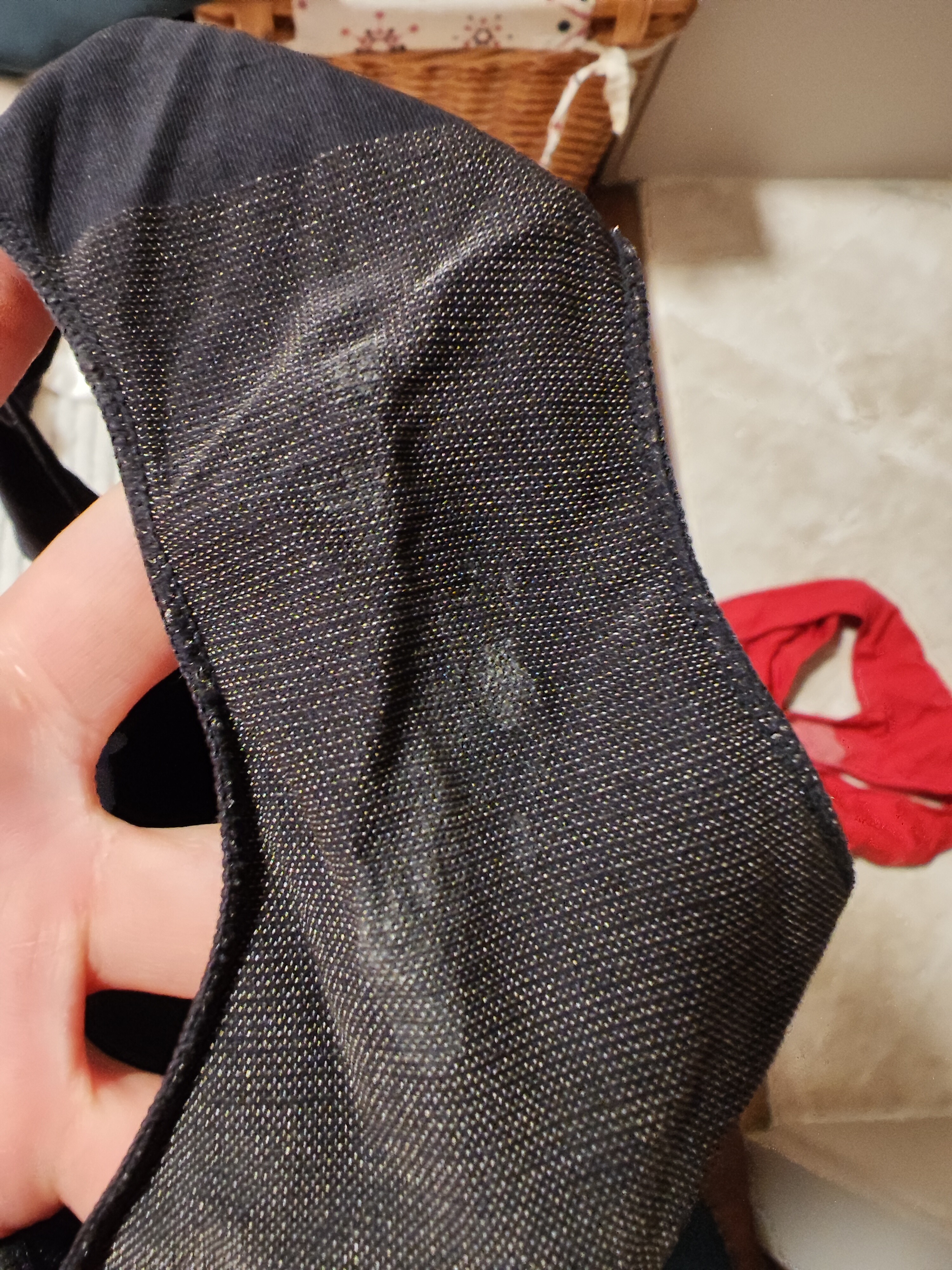 邻居少妇的原味内裤来了！