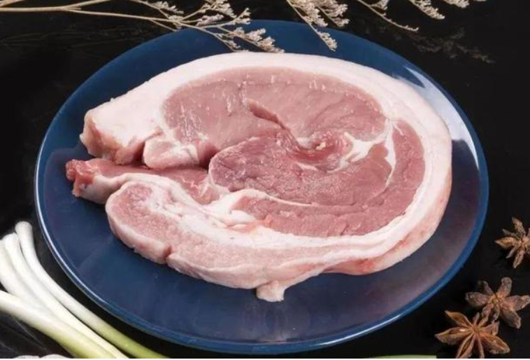 是肉价便宜了还是收入变低了？