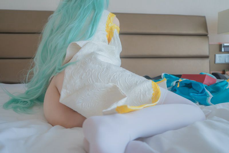 年轻大学生正妹，遭尾随在住家被强姦-【2023年11月最新】